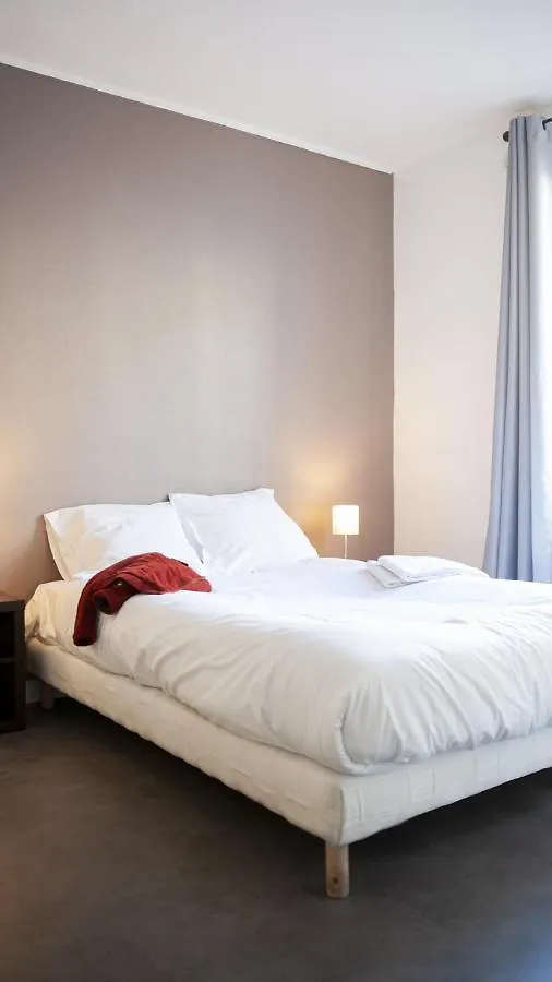 Untalented Hotel - Villette