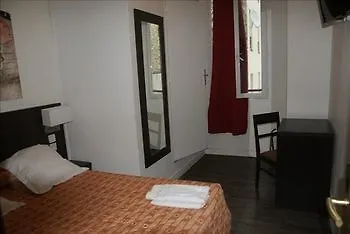 Untalented Hotel - Villette