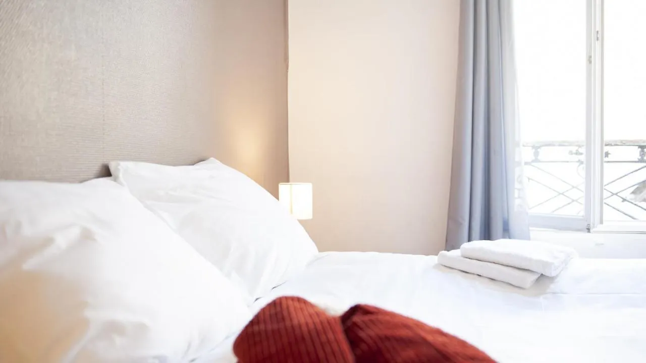 Untalented Hotel - Villette
